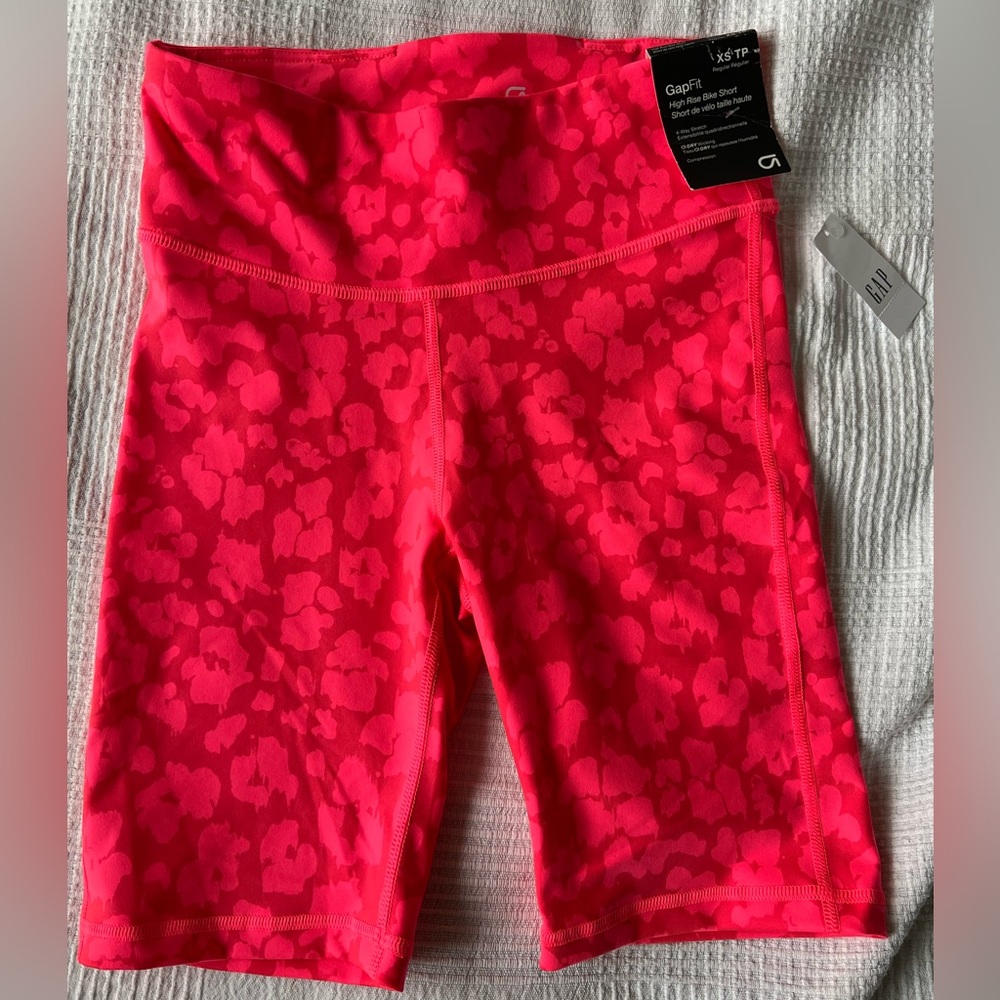 GAPFit High Rise Bike Short